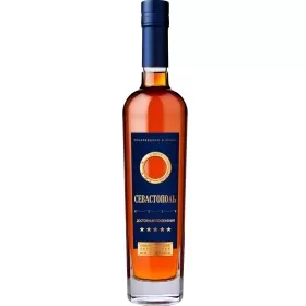 Коньяк ординарный ДОСТОЙНЫЙ ПОКЛОНЕНИЯ 5-летний 0.5л